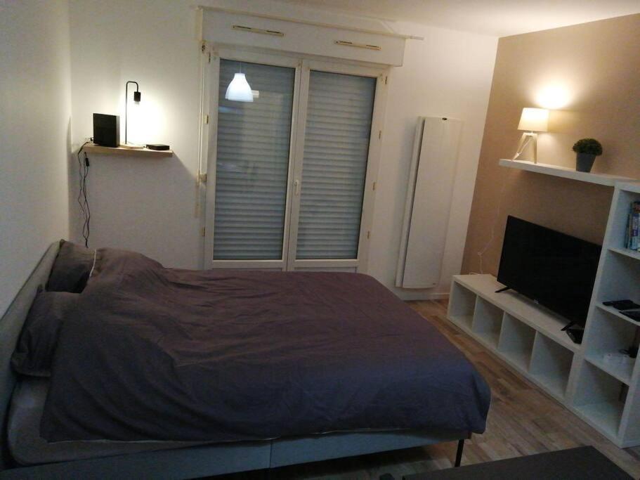 Studio 5 Min Du Centre Et De La Gare Yvetot Zewnętrze zdjęcie